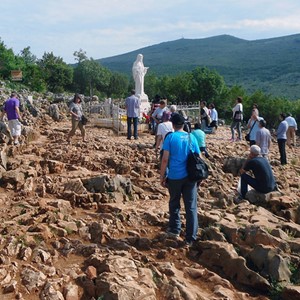 U  pohode Mariji, Majci beskućnika